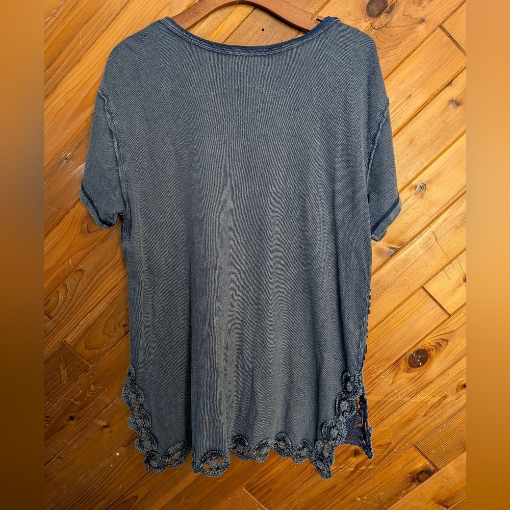 Free People Crochet Lace Tee Tunic in indigo blue Size Medium - Picture 5 of 6